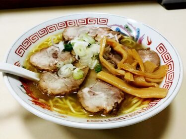 【楽楽】甲府駅近くの繁華街にある、山梨のラーメン屋さんが県内１と認める裏メニューの塩ラーメンとは？！