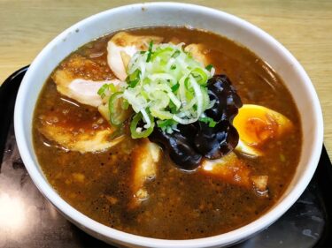 『いそのかづお』札幌ブラックラーメンといえばここ！繁華街すすきので深夜の背徳感とともに頂きます@札幌市・中央区