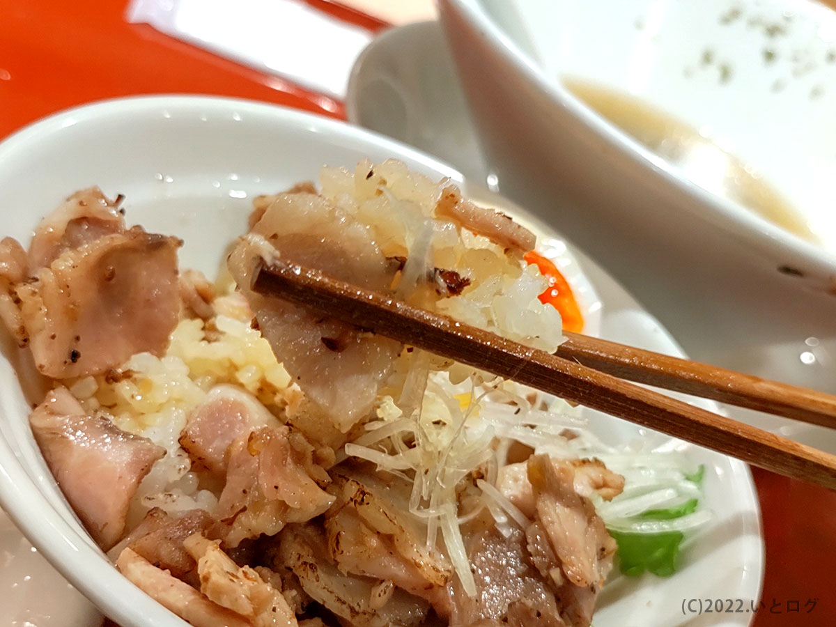 チャーシュー丼　アップ