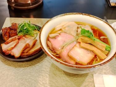 【麺屋さすけ 本店】贅沢な地鶏のスープの醤油そばをトッピング大放出で食べたら禁断症状が出そう@静岡・掛川市