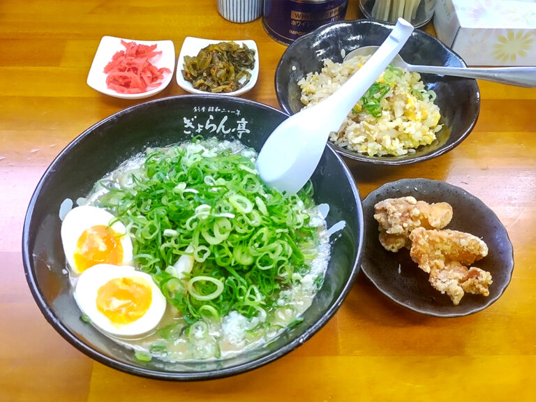 ぎょらん亭　北九州市　どろどろラーメン