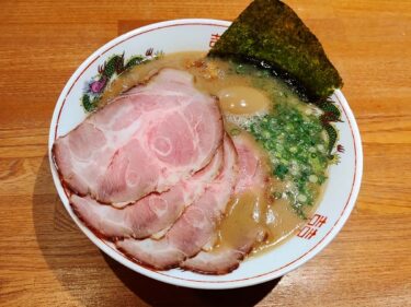 【元祖とんこつ久留米ラーメン 山亭】本場の久留米の味を踏襲したのは山梨でここだけ！！