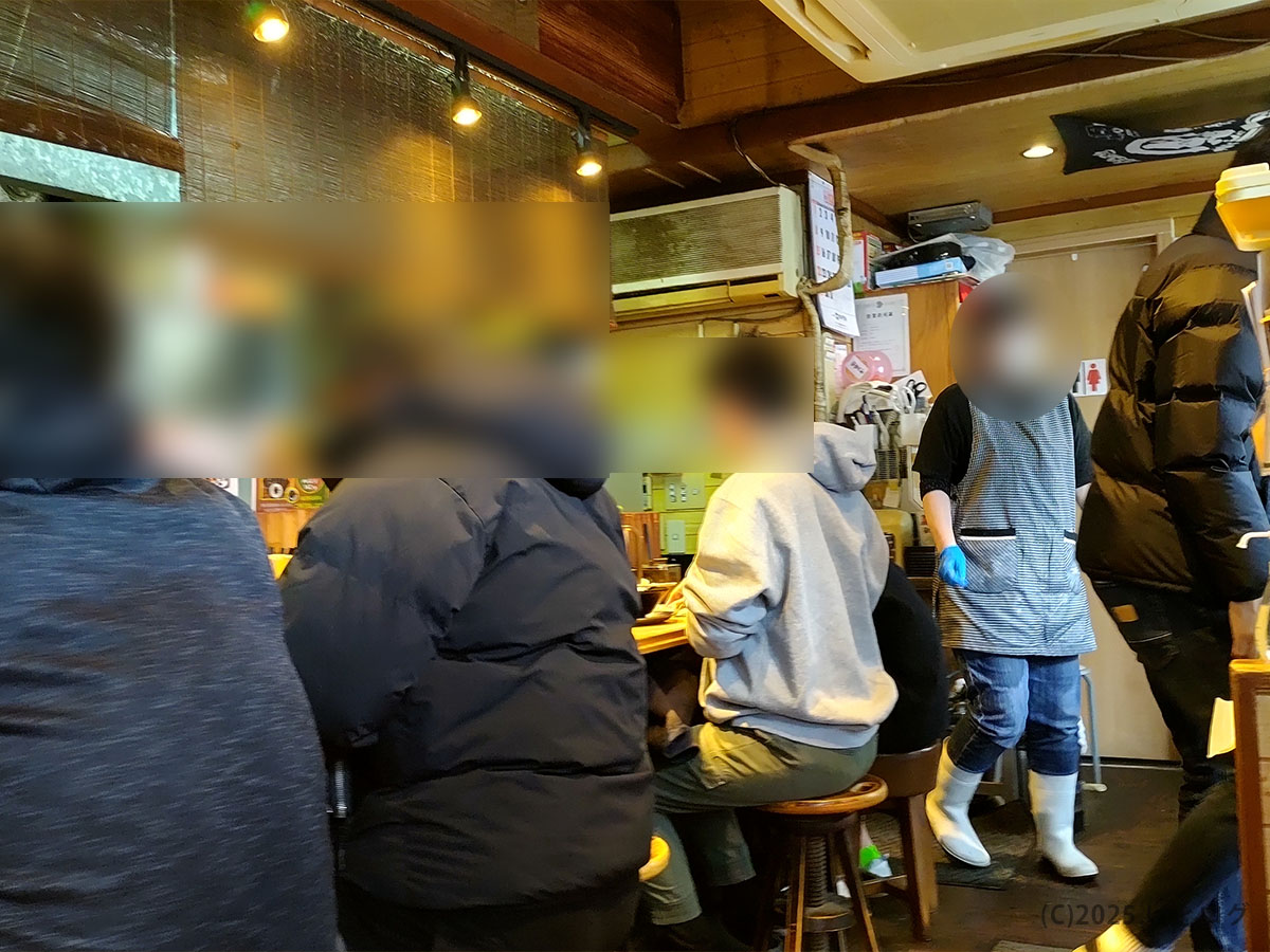 無鉄砲 がむしゃら 奈良 コンパクトな店内