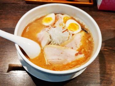 『麺屋 雪風 すすきの本店』すすきのの夜に頂く本場の札幌味噌ラーメンは３種の味噌をブレンド。有名人が多数訪れる超名店♪