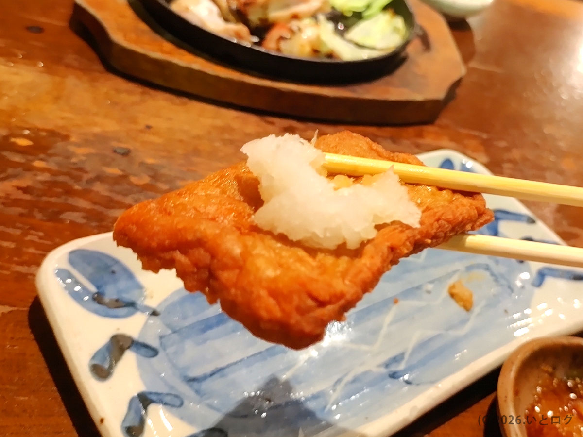 松山市の居酒屋・愛媛大衆酒場 エビスのじゃこ天。せんべろにも使いやすい一品