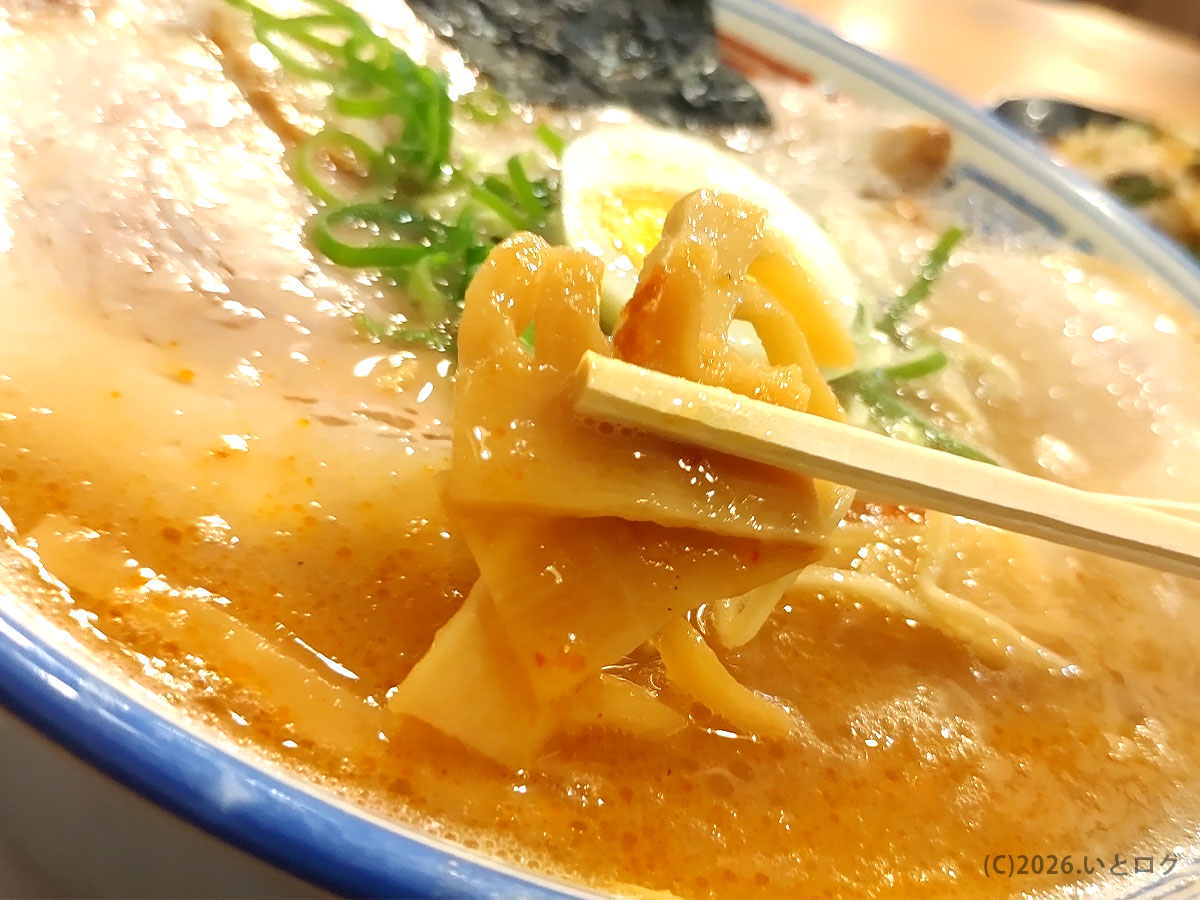 久留米とんこつラーメン 松山分校のメンマ