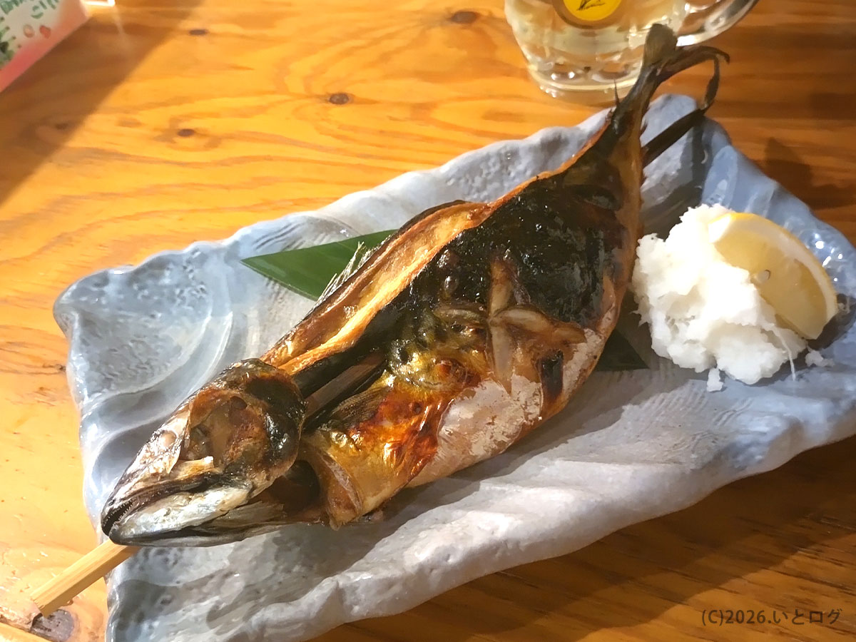 越前鮮魚店 福井片町店の浜焼きサバ　福井の海鮮居酒屋らしい豪快な魚料理