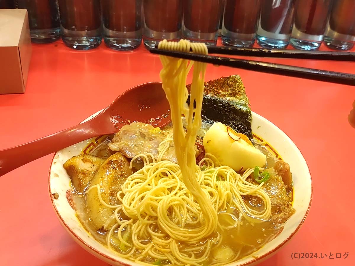 トラの夢　大分市　細麺