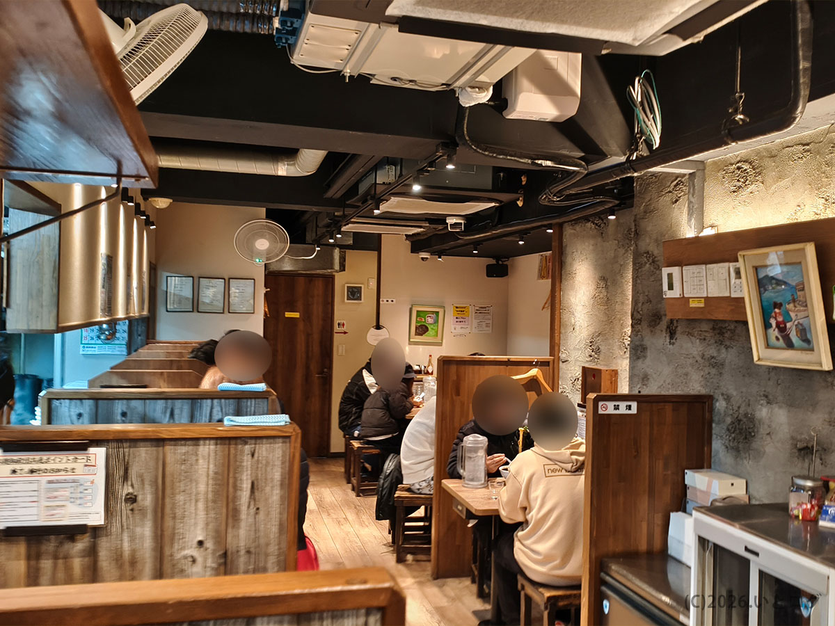 長崎市 ラーメン柊 銅座本店の店内｜思案橋エリアで人気のラーメン店の雰囲気