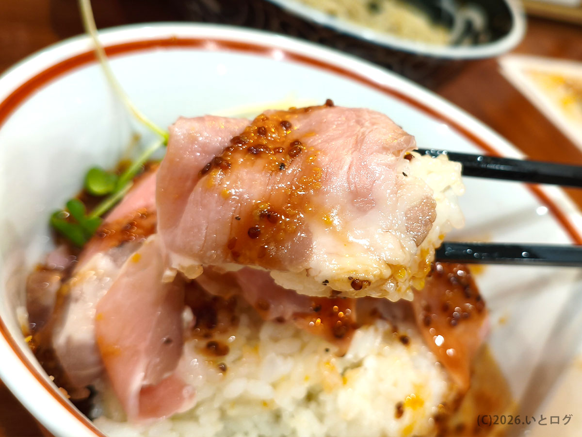 麺やコリキのチャーシュー丼｜山梨グルメとしても人気のサイドメニュー