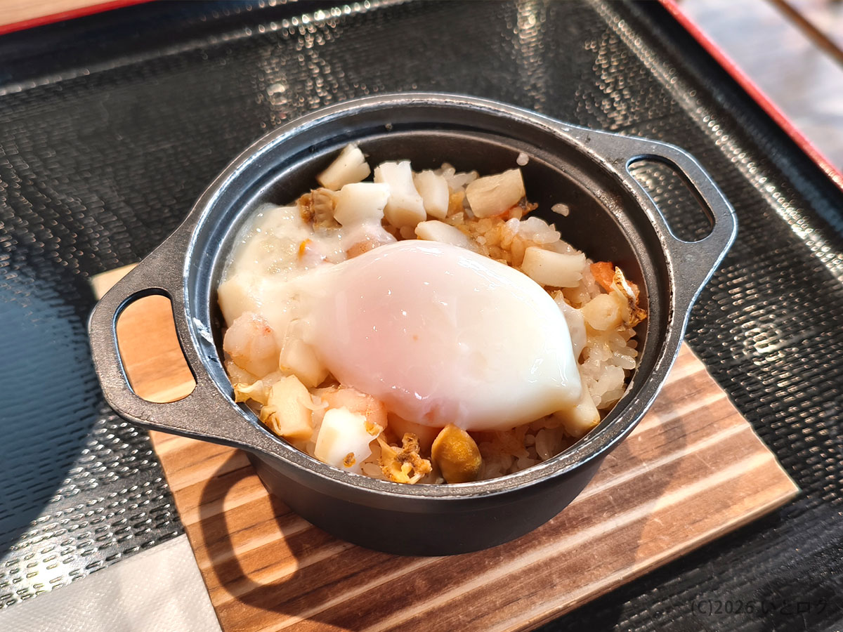 双葉サービスエリア下りのラーメンセット　超濃厚オマール海老ラーメンの〆リゾット