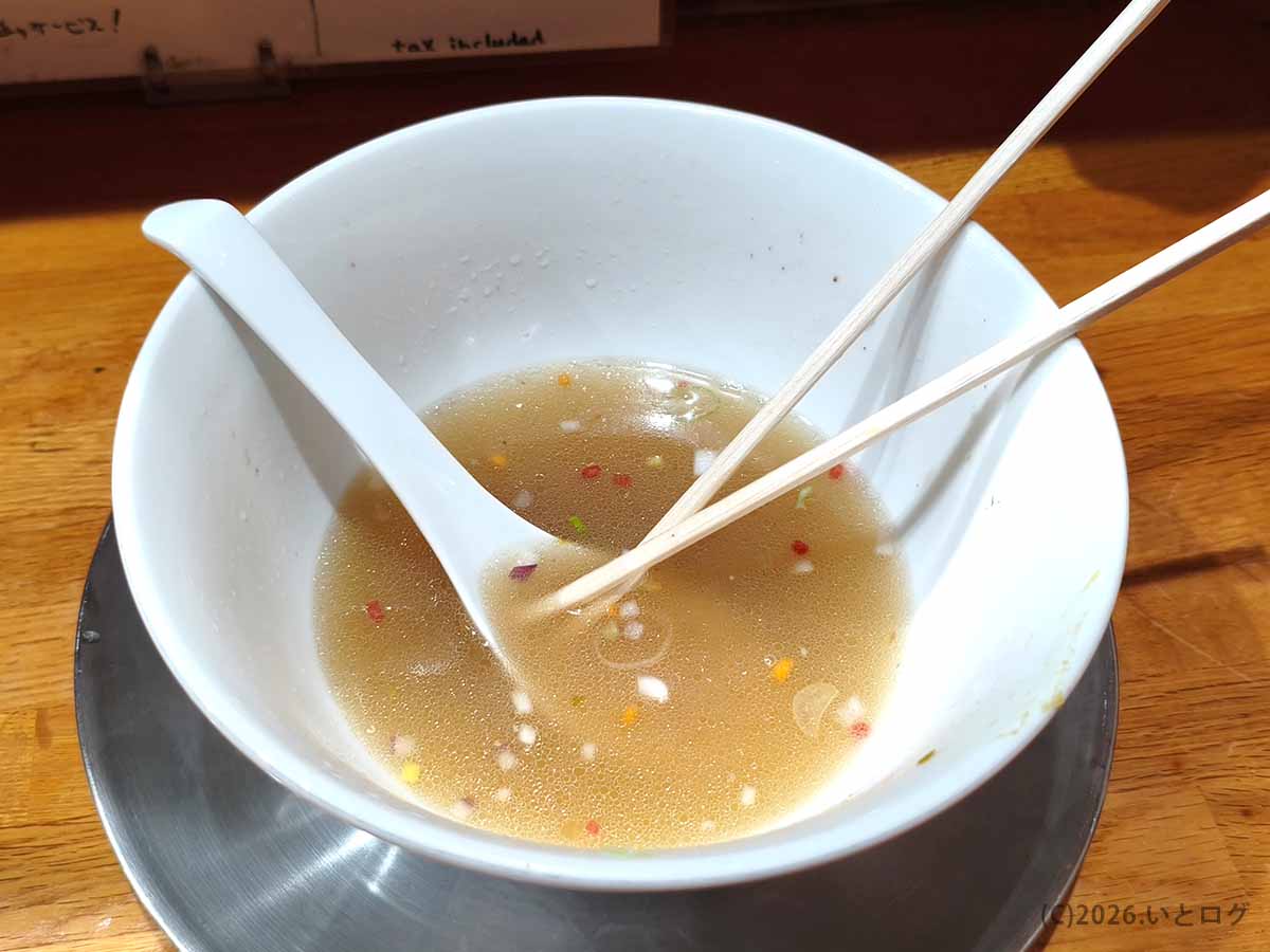 支那そば 讃岐ロックのラーメンを完食した丼。澄んだスープの余韻が残る、高松夜ラーメンにもぴったりな一杯。