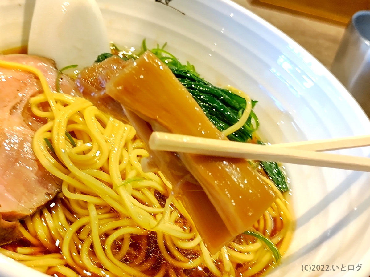 醤油らぁ麺　メンマ