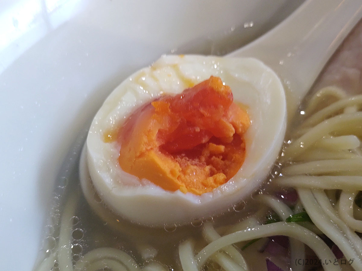 琥珀　池袋　ラーメン