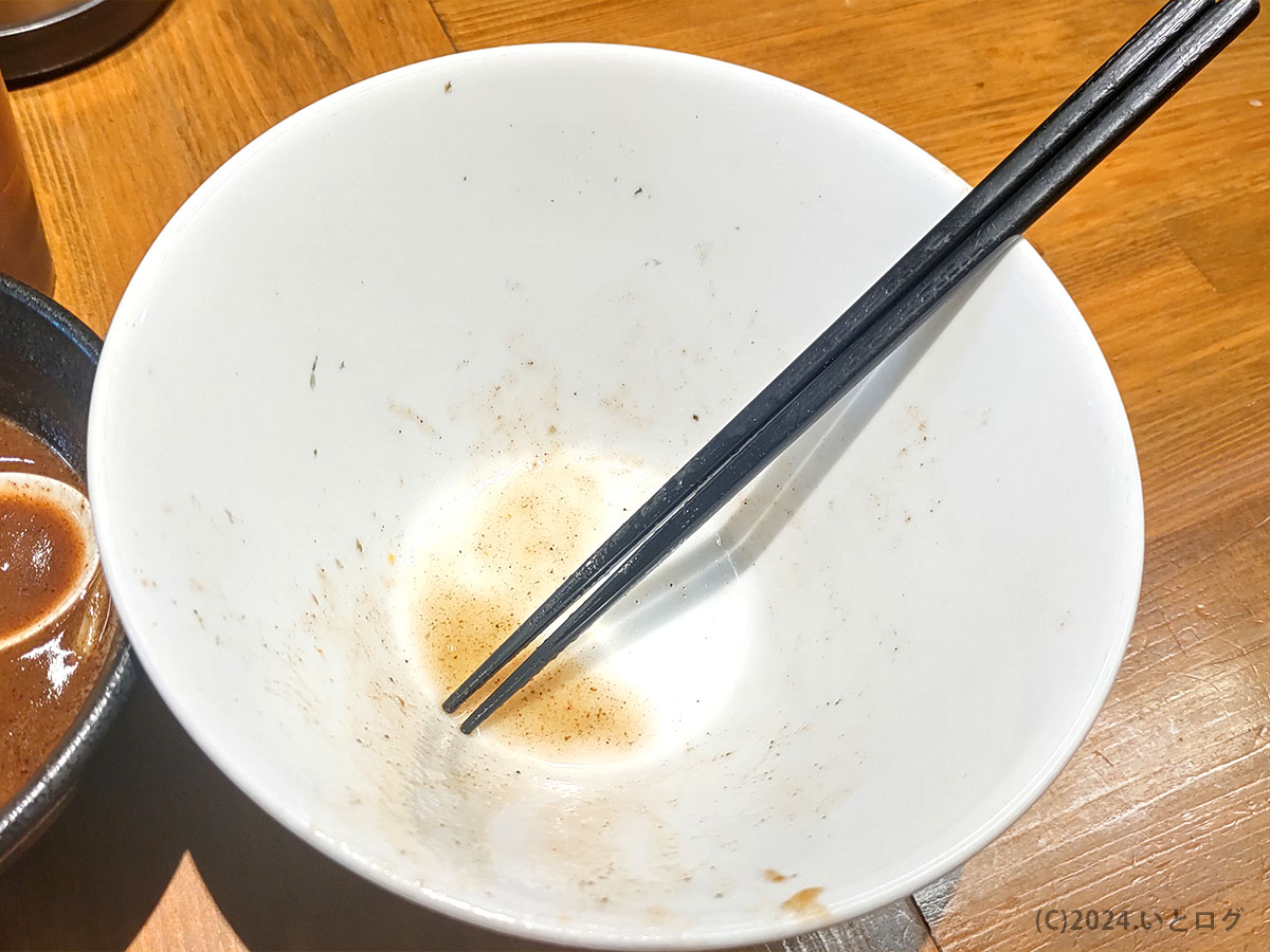 狸穴　豊島区　池袋　ラーメン