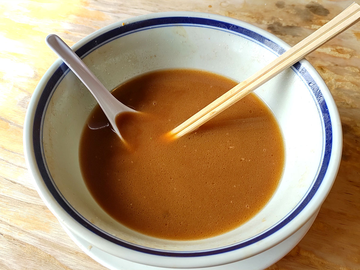 完食　えのきや　山梨市店　ラーメン