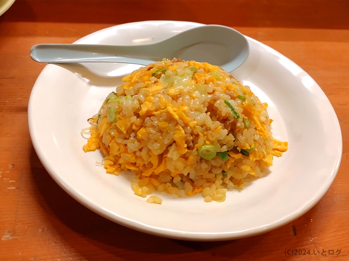 麺元素　大阪　天満　チャーハン