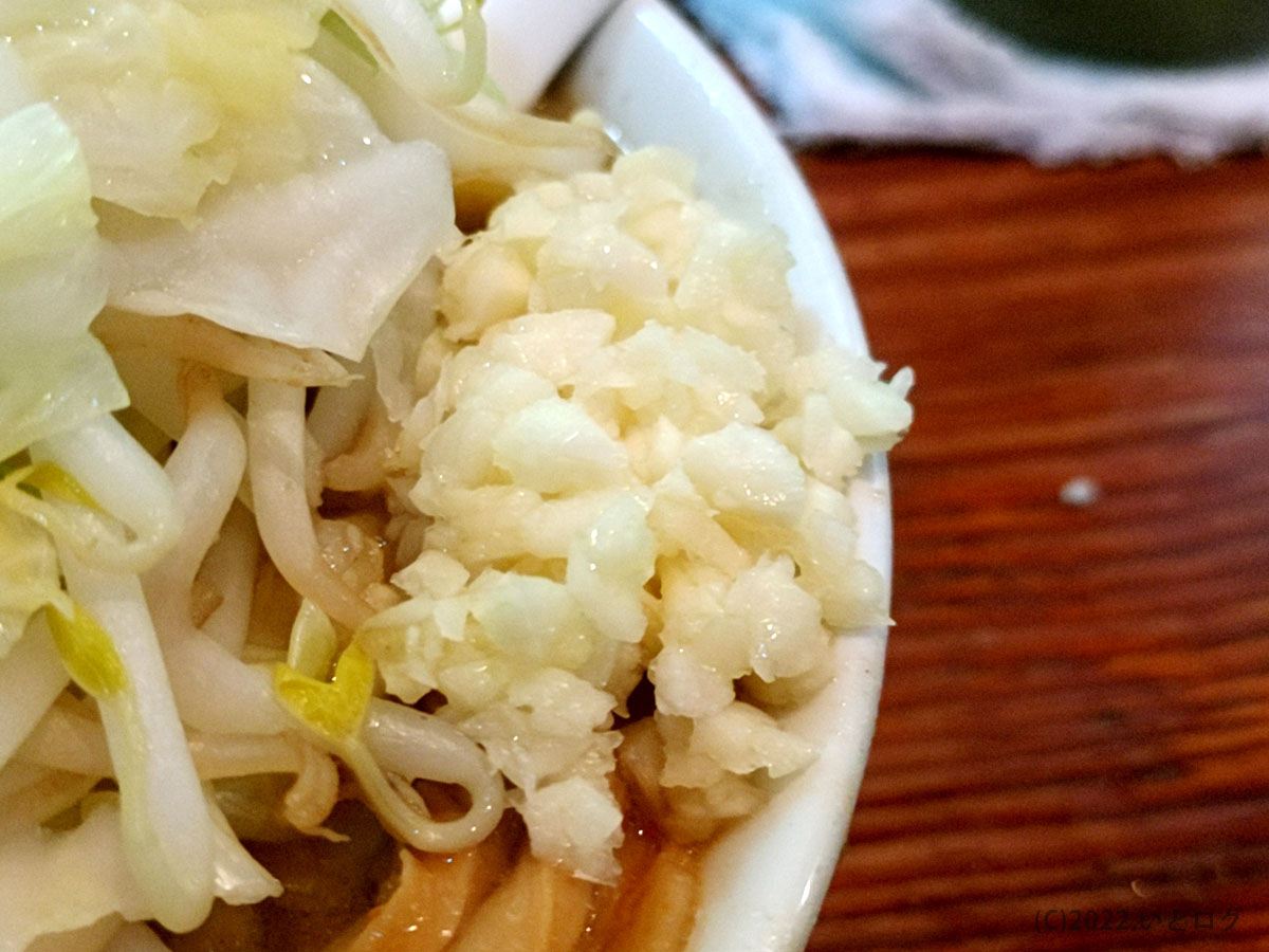 中ラーメン　にんにく