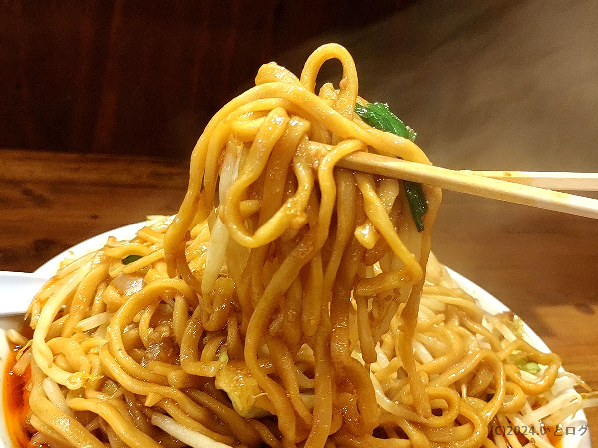 茨城タンメンカミナリ　水戸　スタミナタンメンの麺