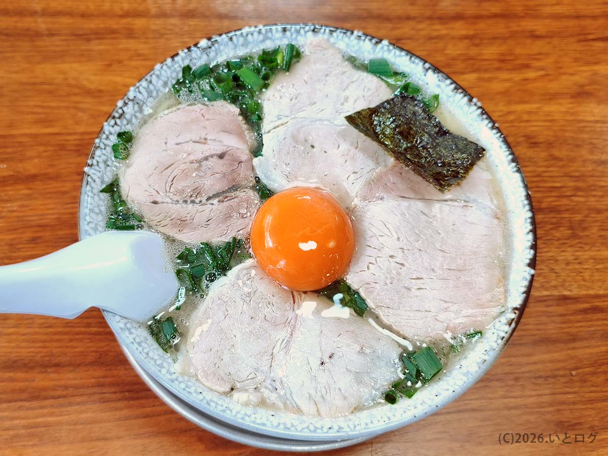 幸陽閣 佐賀市のチャーシューメン 生卵入りの濃厚豚骨ラーメンが人気の老舗店
