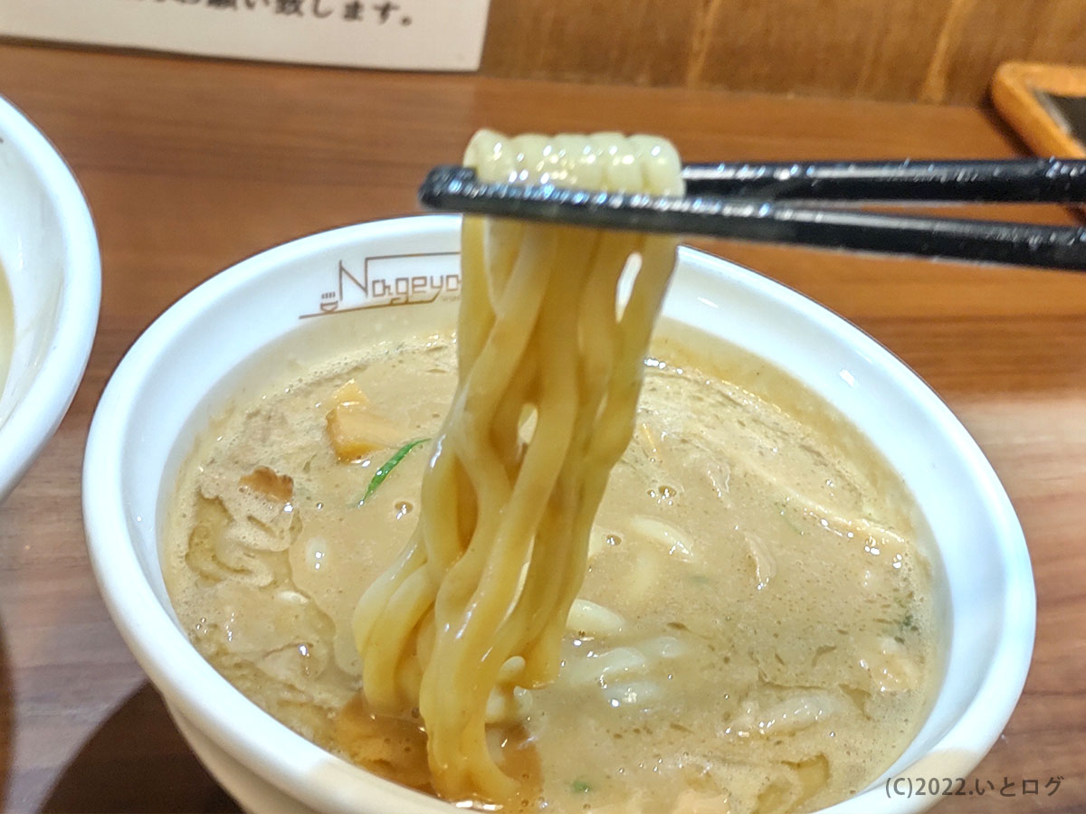 つけ麺中盛　麺上げ