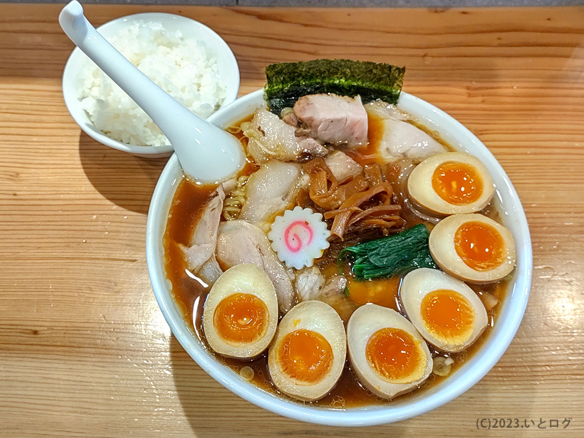 オランダ軒　岩槻　ラーメン