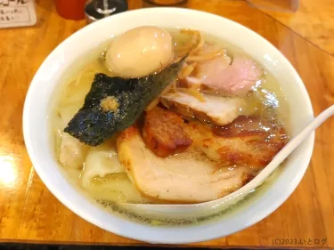 『塩そば専門店 桑ばら』塩ラーメンの概念がぶっ飛んだ！！塩にこだわる、唯一無二の1杯はしょっぱくて硬くてクセになる@東京・豊島区池袋