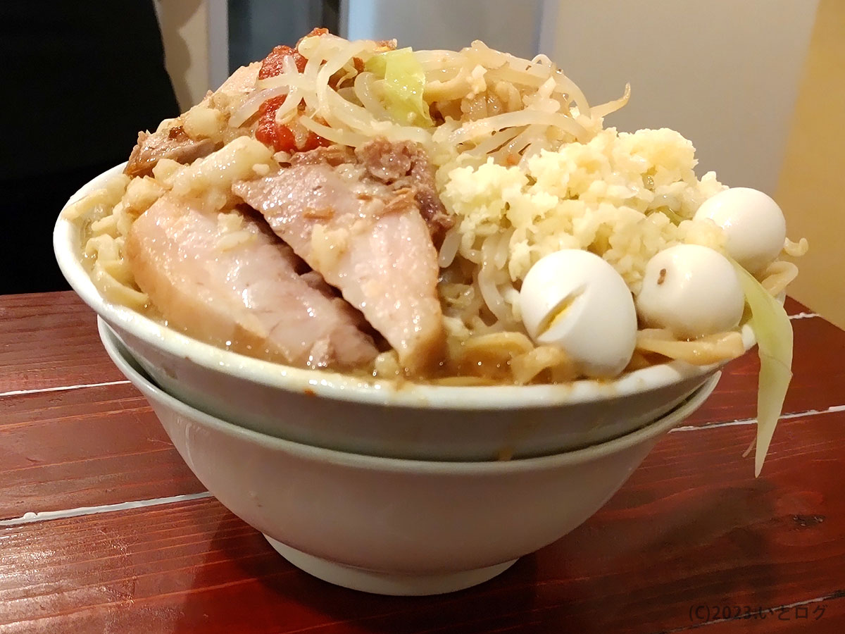 ラーメン　別アングル