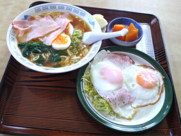 甲府駅前で朝ラーメンができる激レア店へ。ほっこりする醤油ラーメンを朝ごはんっぽく食べてみた。『稲荷家』