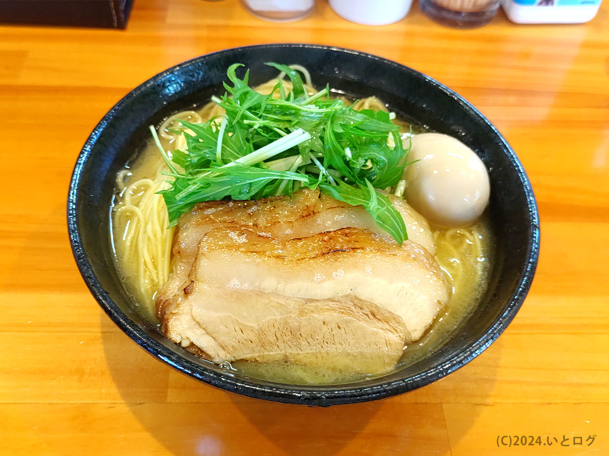 愛や　南アルプス市　山梨　ラーメン