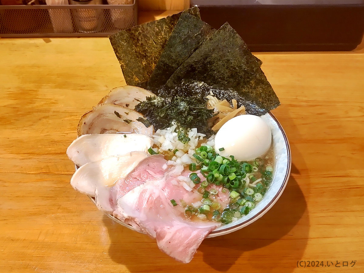 湊　山梨　甲府　ラーメン