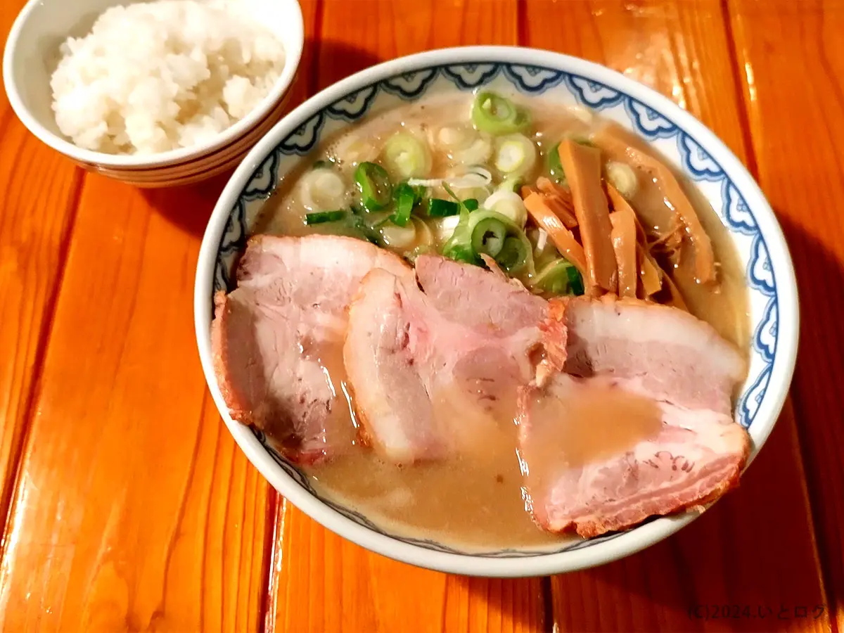 と ん ぴと とり の 光 龍 益