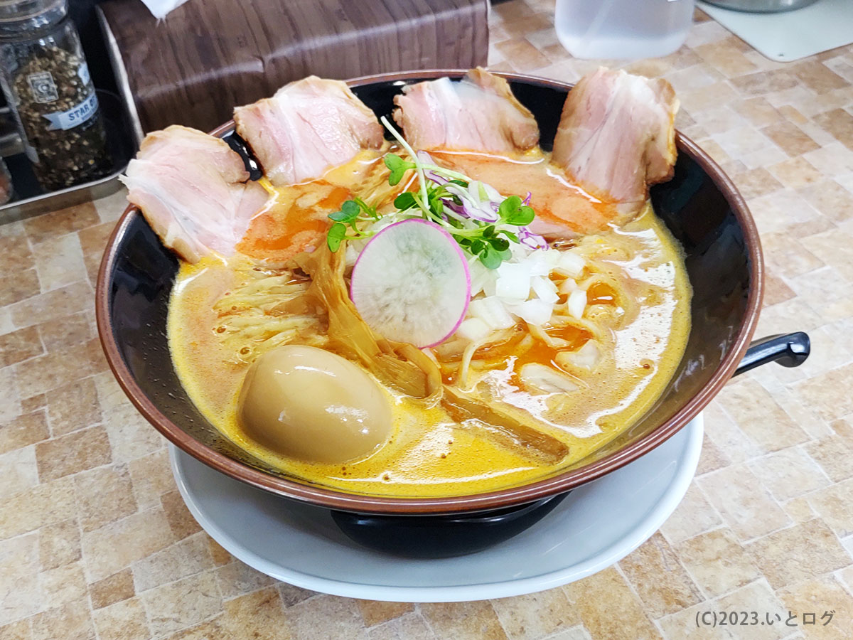 味噌ラーメン　ゆら吉　石和　