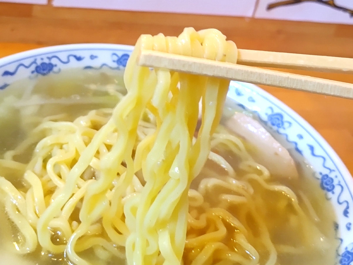 麺　韮崎インター　食堂