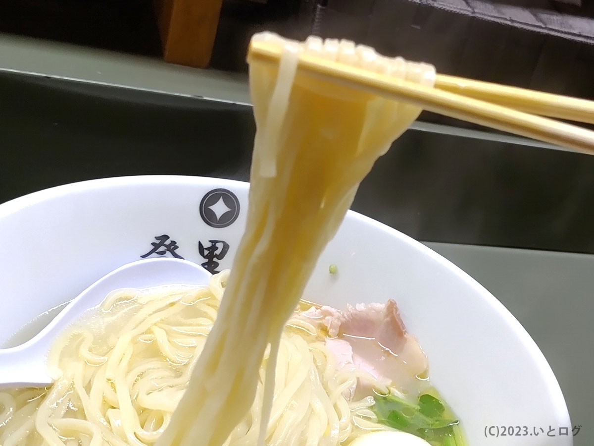 登里勝　ミシュラン　ラーメン