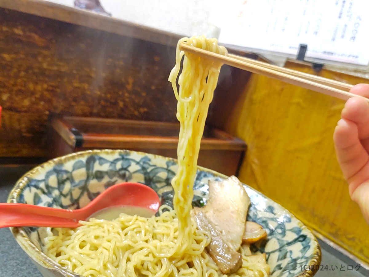 洛二神　大阪　天満　ラーメン