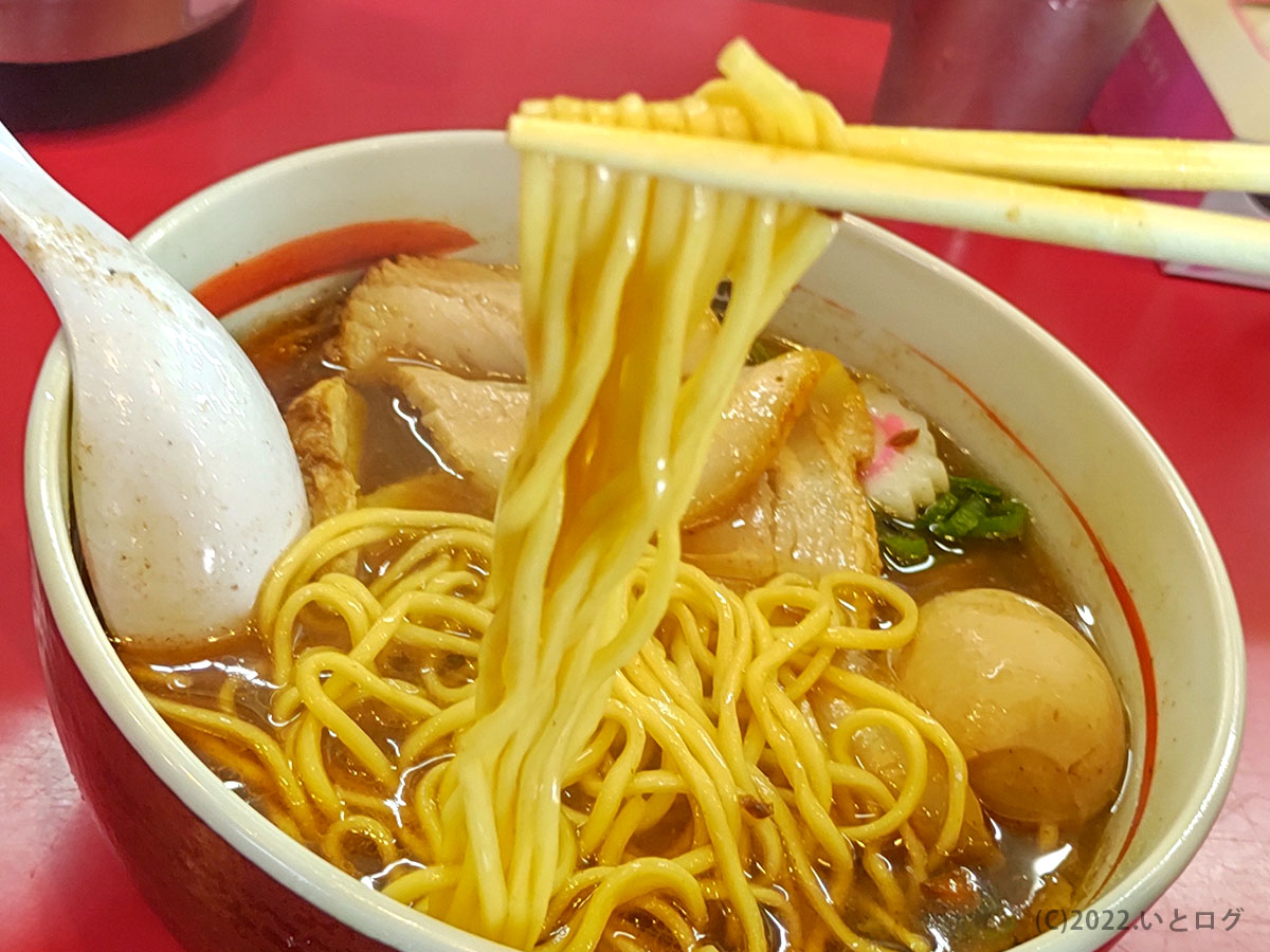 こいくち醤油ラーメン　麺