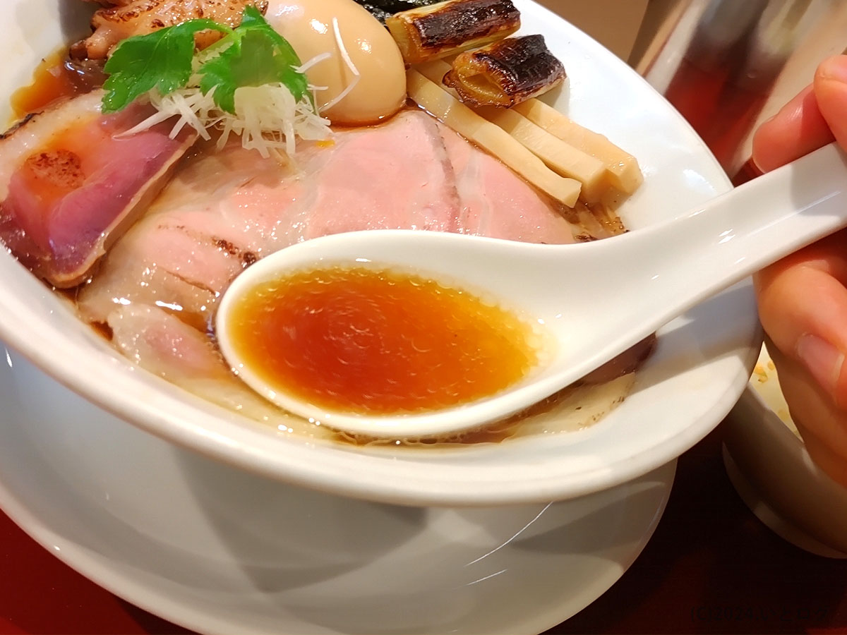 燃えよ麺助　大阪　福島　並ぶ