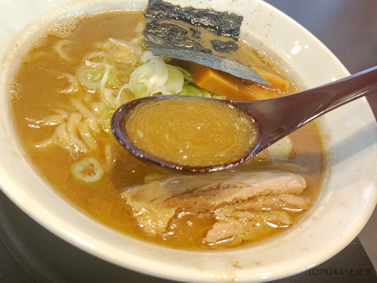 煮干しラーメン山岡家　山梨　甲斐市　