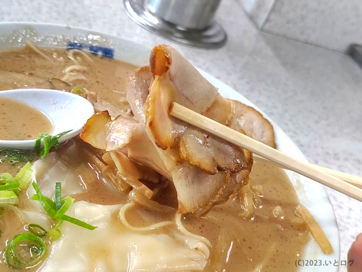 福岡市　ラーメン　魁龍