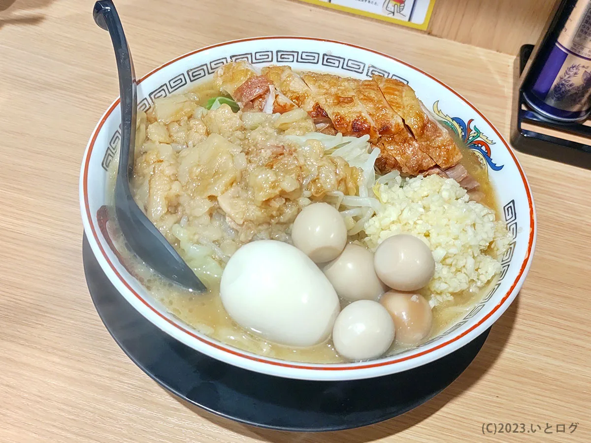 ラーメン豚山　池袋西口　二郎系　ラーメン