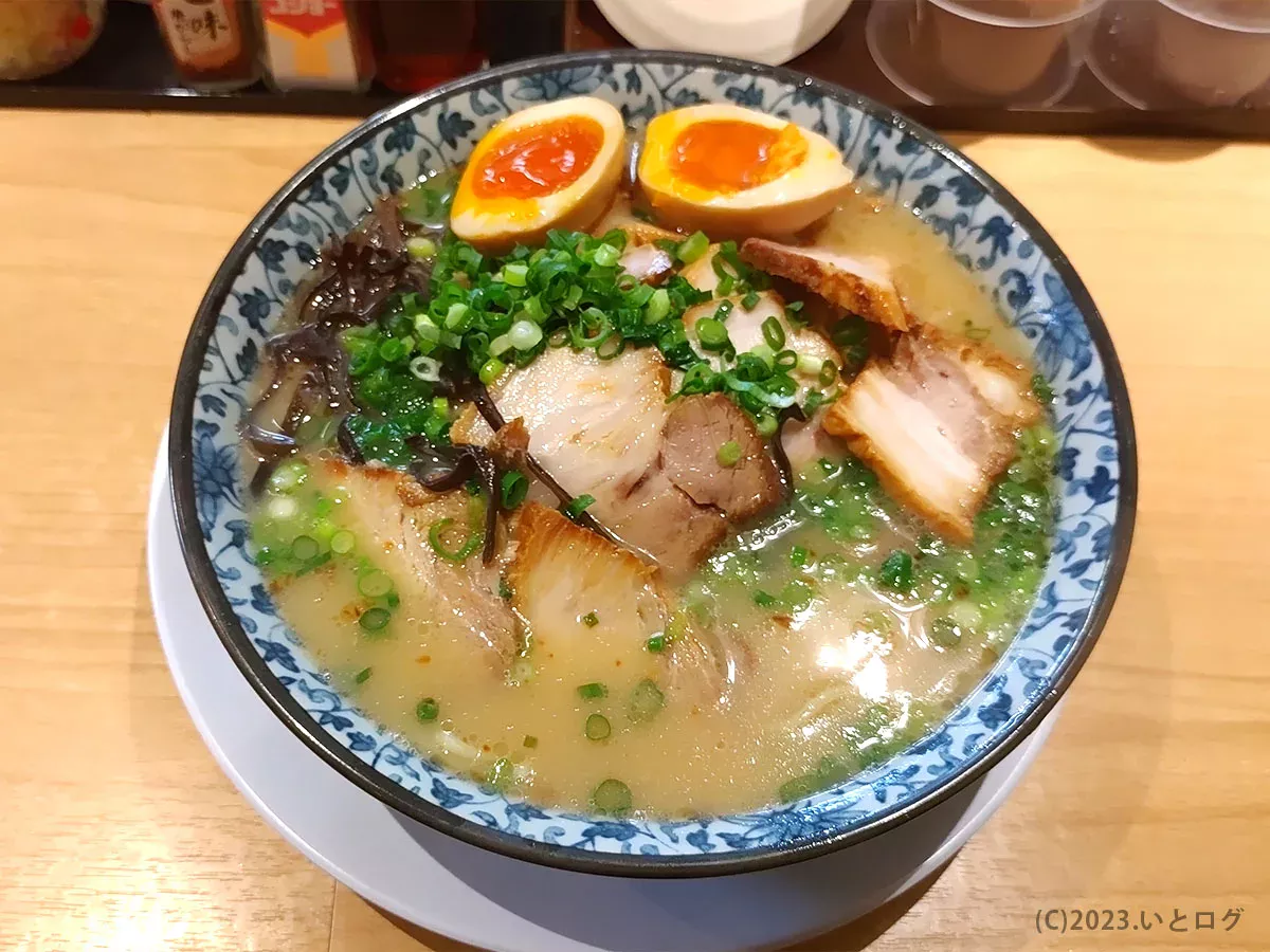 鹿児島　ラーメン　小金太